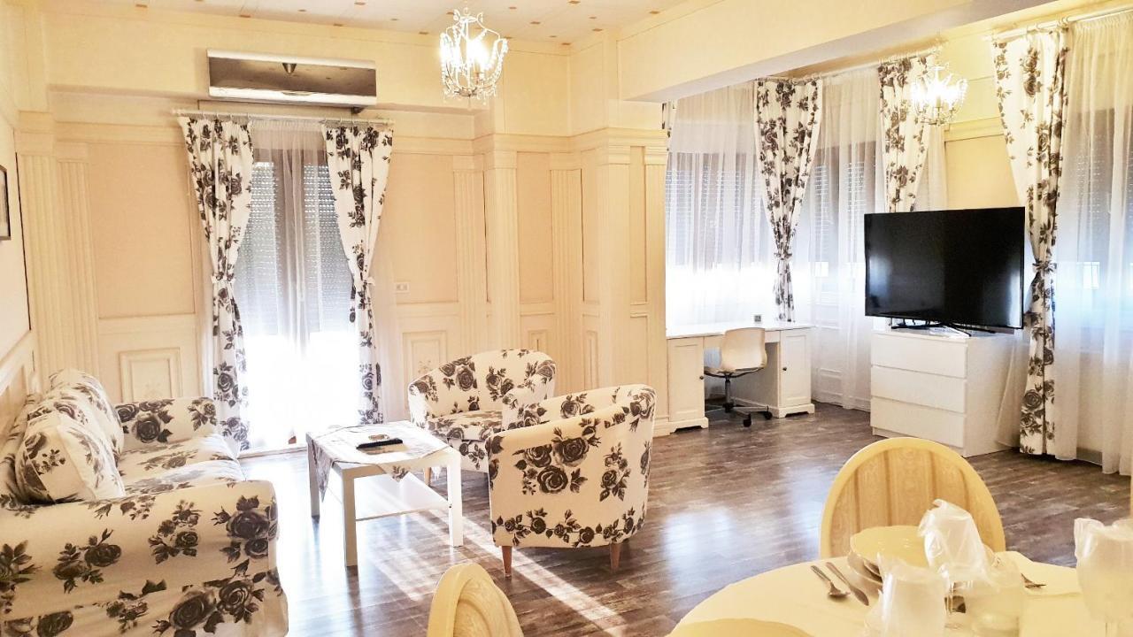 My Hotel Apartments Baneasa Boekarest Buitenkant foto